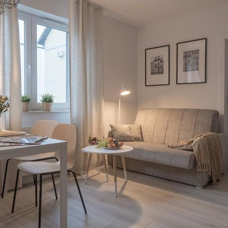 Apartament Clever 1 Kamienica Grochow Varšava Exteriér fotografie